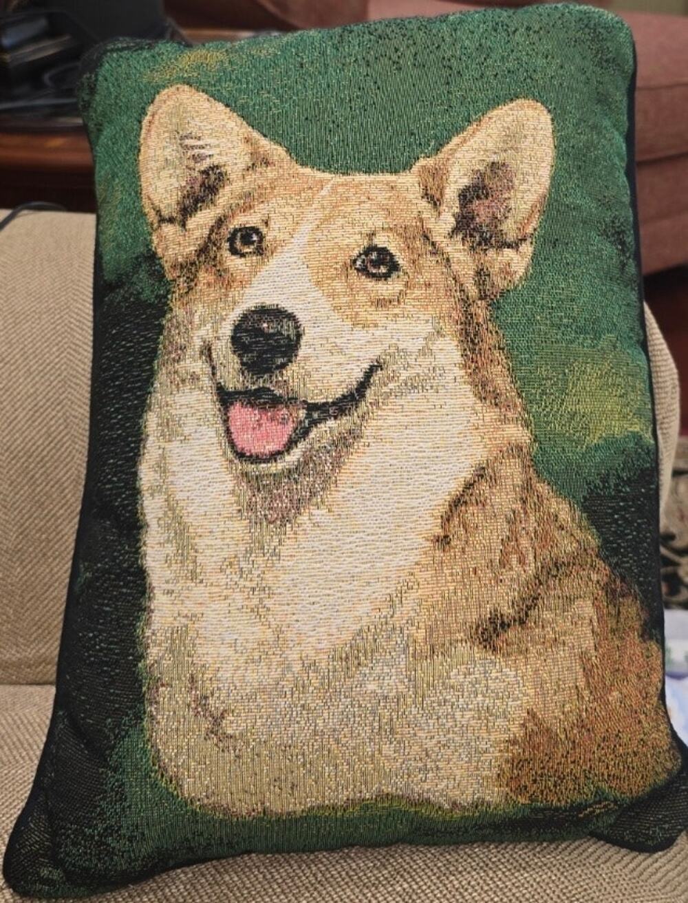 Corgi Dog Vintage-Style Tapestry Lumbar Pillow – Corgi Design